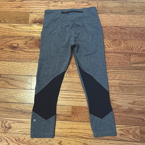Lululemon Running Speed Crop Leggings - Picture 6 of 8